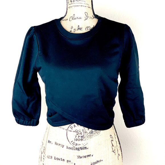 ❤️ Lovers + Friends Black Crop Sweatshirt (Medium) - Picture 5 of 8